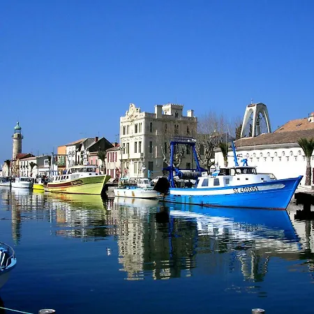 D'architecte Vue Port A 2 Pas De La *